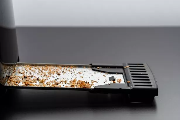 烤面包机有一个隐藏的隔间——这绝对让人们